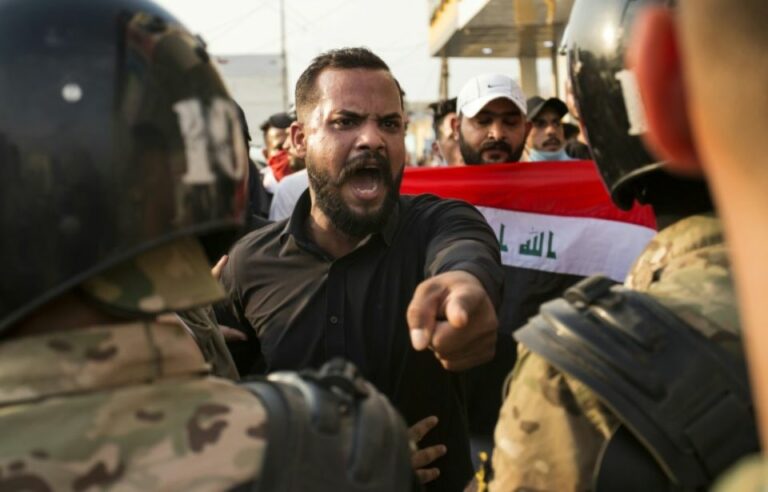 Des manifestants irakiens affirment que les forces iraniennes ont tiré sur des manifestants