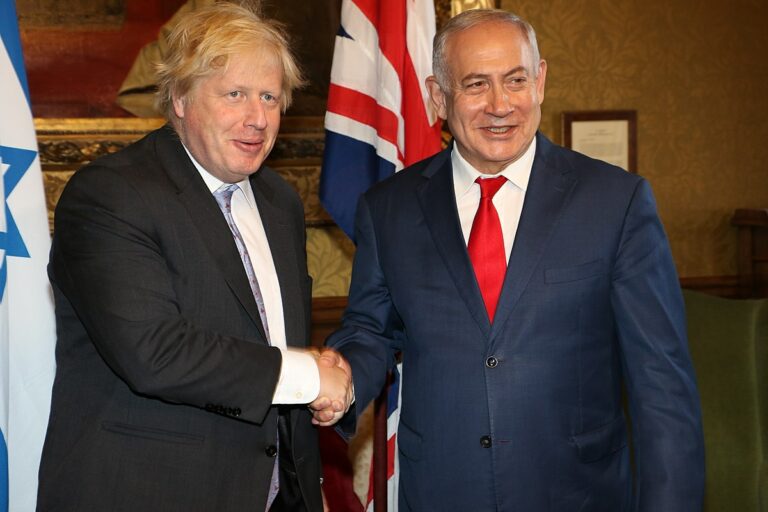 Le Premier ministre britannique Boris Johnson met en garde les Israéliens contre l’annexion de la Judée Samarie