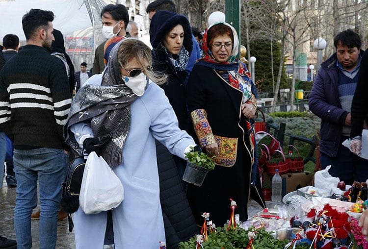 Quatrième vague de Corona en Iran : Agrandir les cimetières et achat de réfrigérateur mortuaire