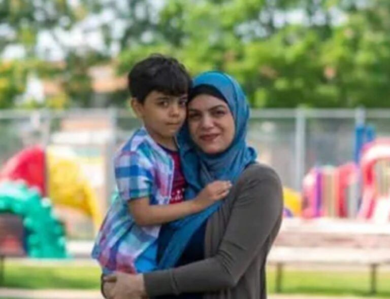 Les menaces du Hamas provoquent la fuite d’une autre femme de Gaza vers le Canada