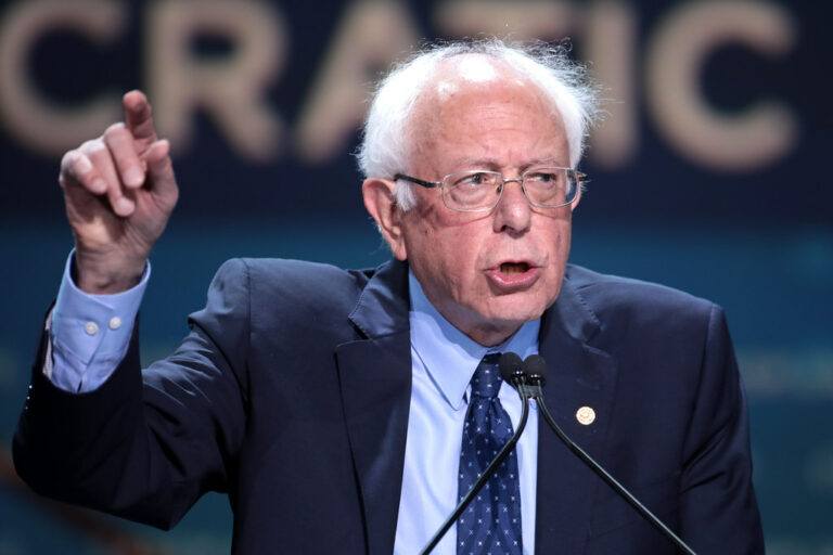 Bernie Sanders soutient le financement du Dome de fer si Schumer promet aussi 1 milliard de dollars pour Gaza