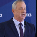 Benny Gantz sanctionne 20 personnes et entités pour avoir financé le Hamas