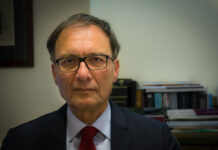 Le chauffeur de taxi qui a conduit l’avocat  Hodak : « Il a menacé de tuer quiconque soutenait la réforme de la justice »